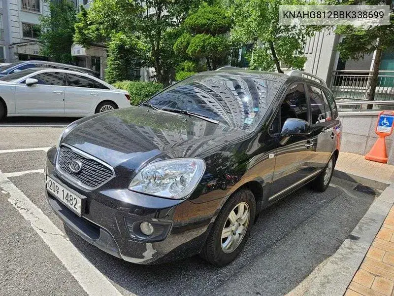Kia Carens 2010 года выпуска