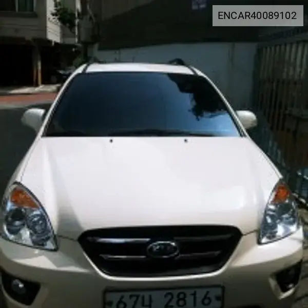 Kia Carens 2010 года выпуска