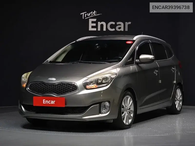 Kia Carens 2013 года выпуска