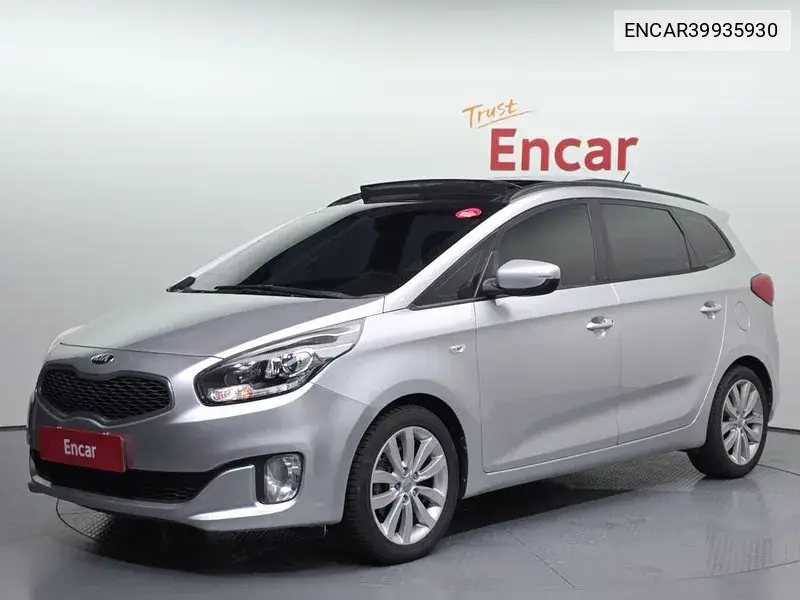 Kia Carens 2013 года выпуска