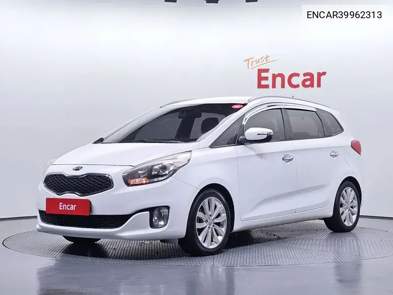 Kia Carens 2013 года выпуска