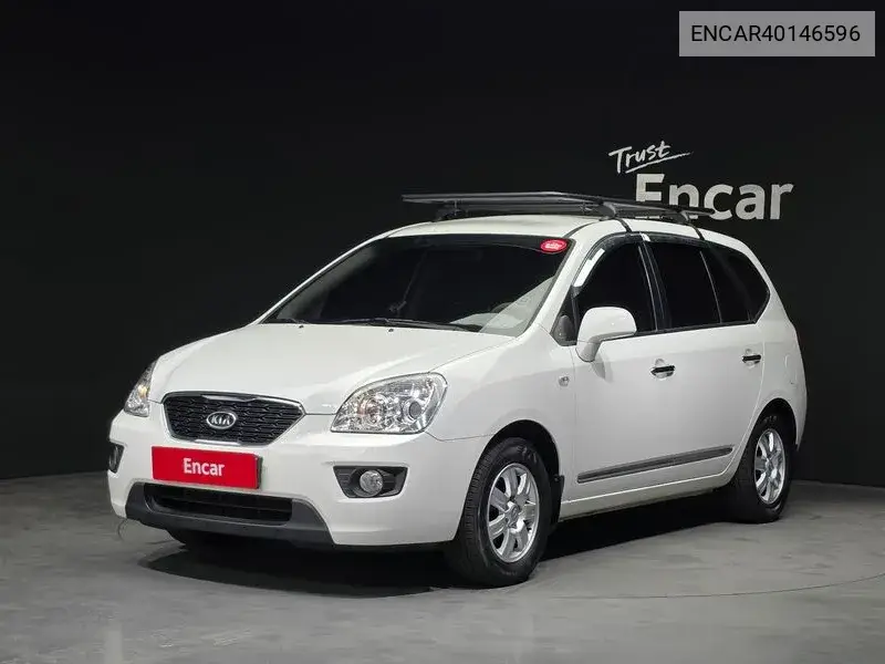 Kia Carens 2013 года выпуска