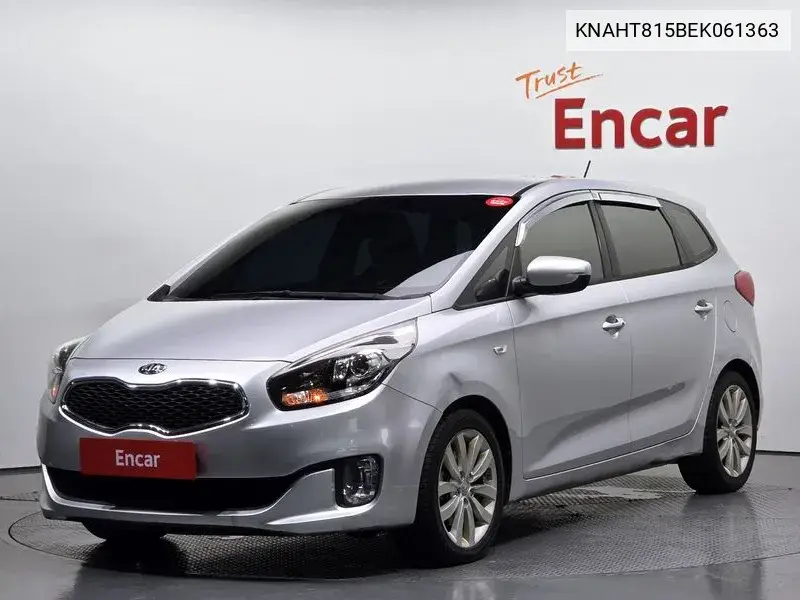 Kia Carens 2013 года выпуска