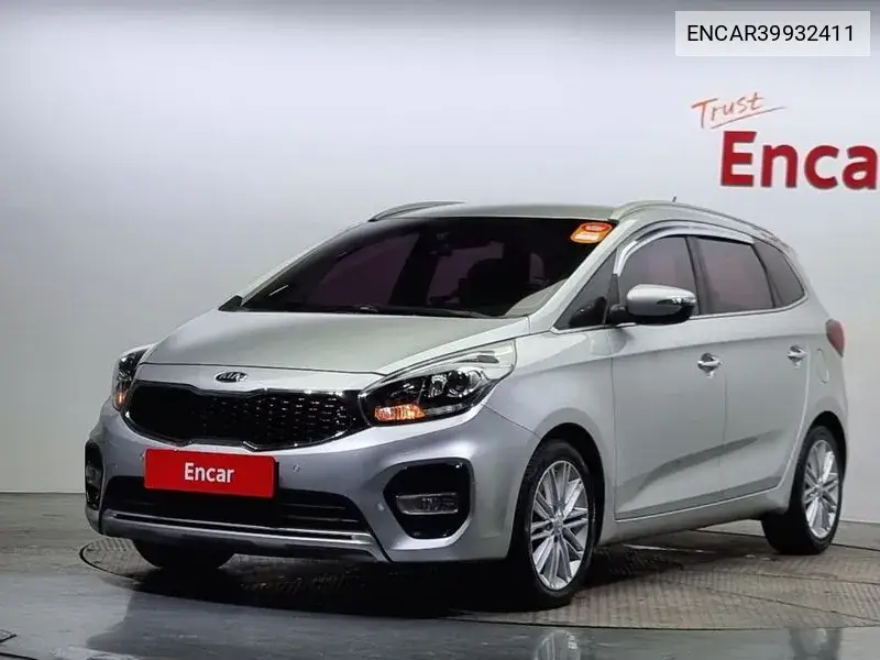 Kia Carens 2017 года выпуска