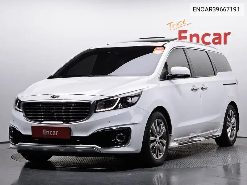 Kia Carnival 2015 года выпуска