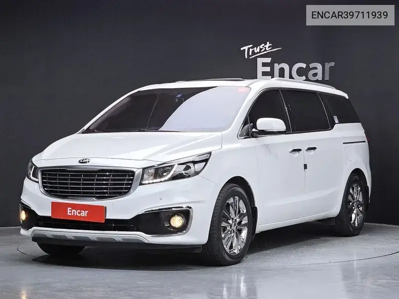Kia Carnival 2015 года выпуска