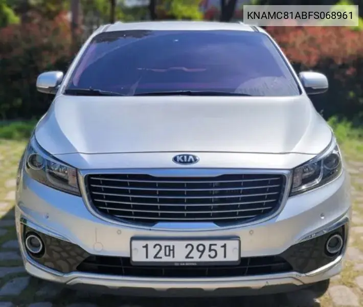Kia Carnival 2015 года выпуска