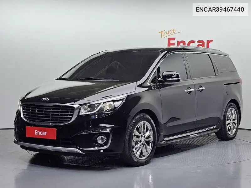 Kia Carnival 2016 года выпуска