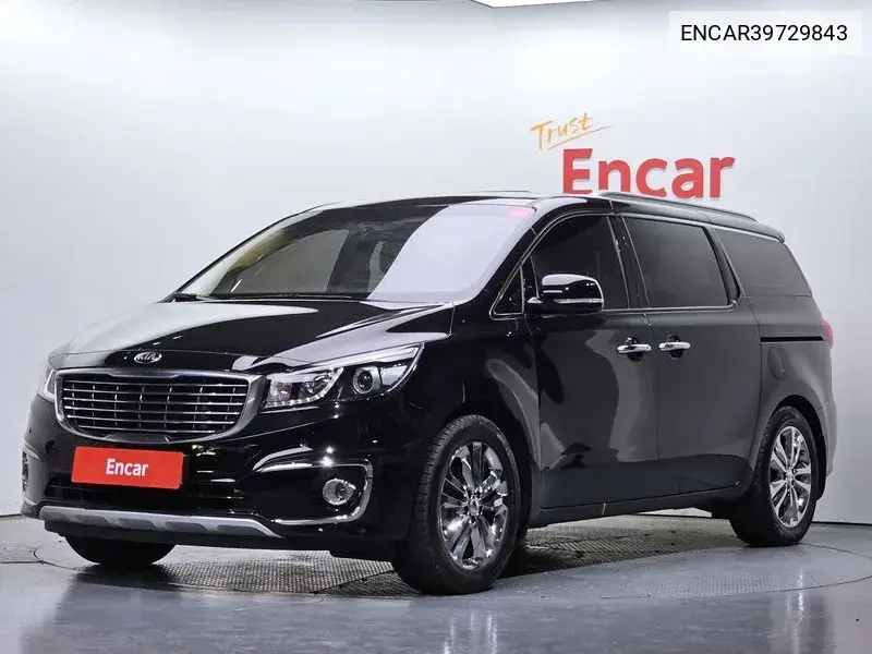 Kia Carnival 2016 года выпуска