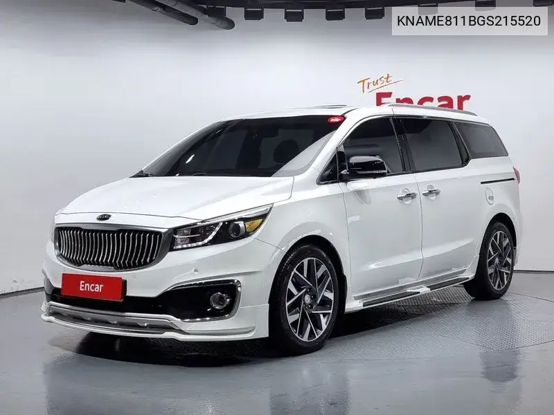 Kia Carnival 2016 года выпуска