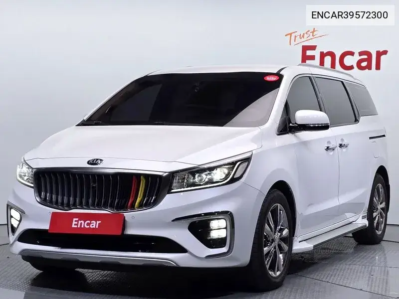 Kia Carnival 2018 года выпуска