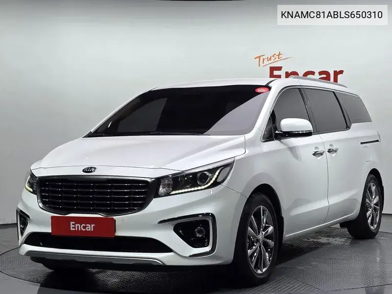 Kia Carnival 2020 года выпуска