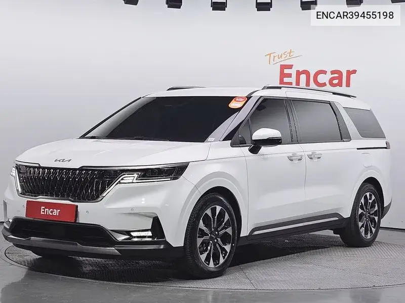 Kia Carnival 2023 года выпуска