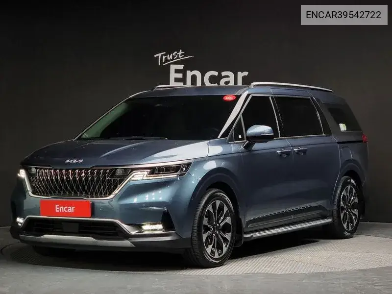 Kia Carnival 2023 года выпуска