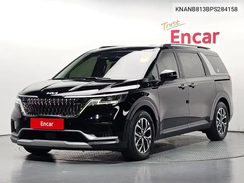 Kia Carnival 2023 года выпуска