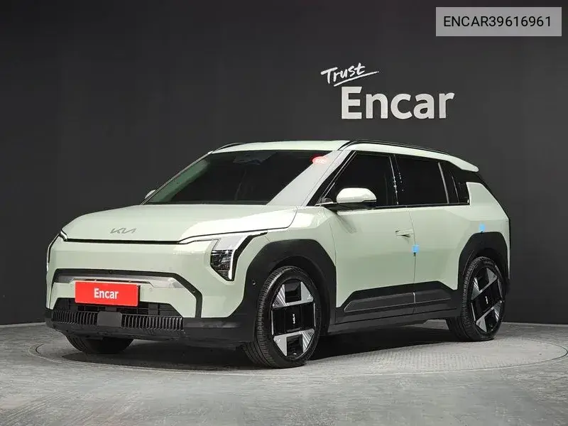 Kia EV3 2024 года выпуска
