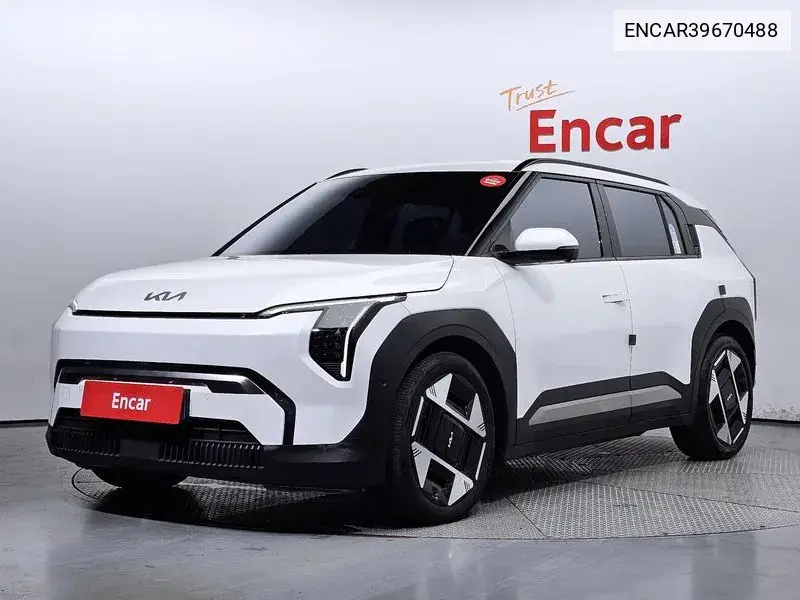Kia EV3 2024 года выпуска
