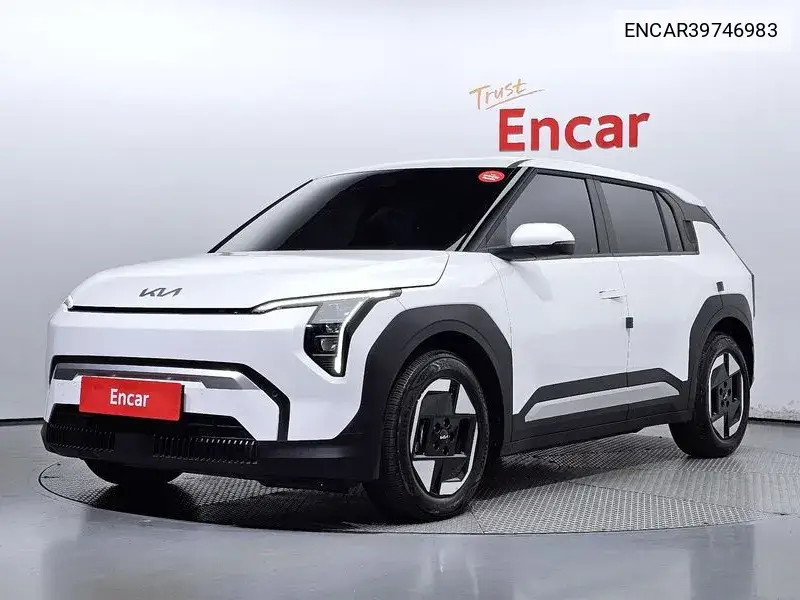 Kia EV3 2024 года выпуска