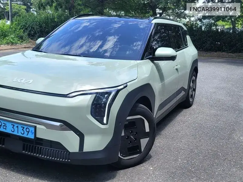 Kia EV3 2024 года выпуска