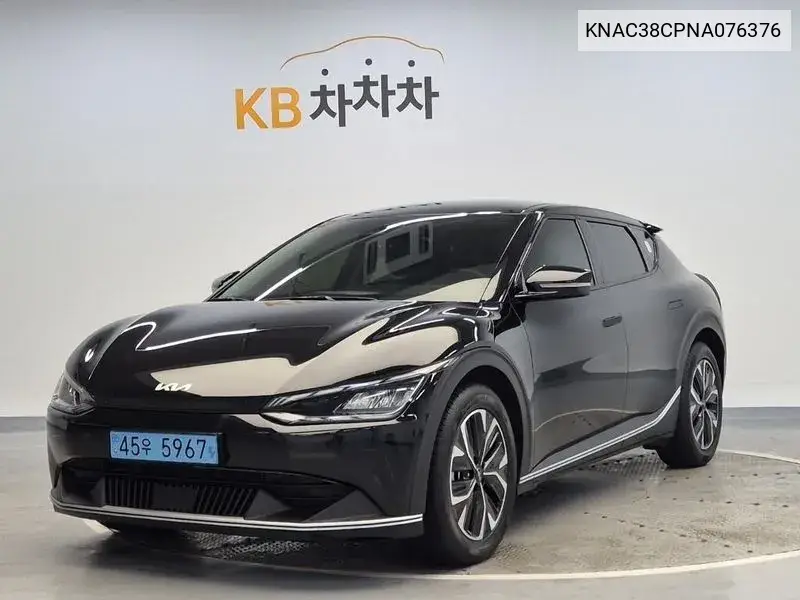 Kia EV6 2022 года выпуска