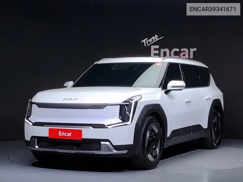 Kia EV9 2023 года выпуска