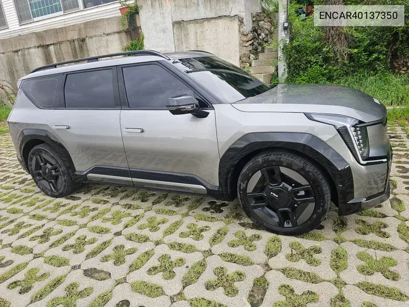 Kia EV9 2023 года выпуска