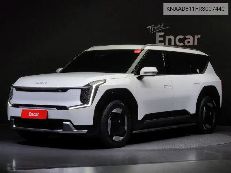 Kia EV9 2024 года выпуска