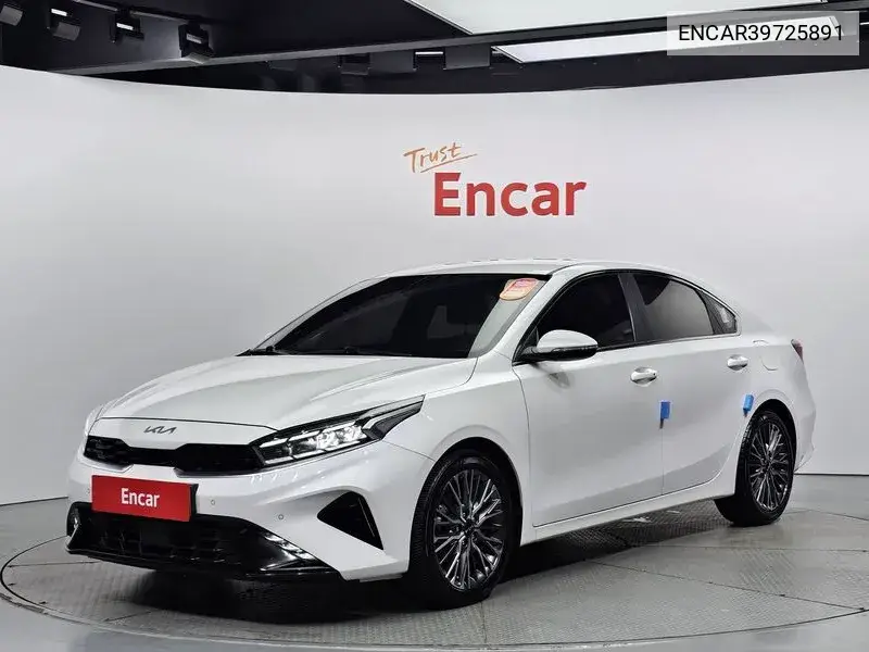 Kia K3 2023 года выпуска