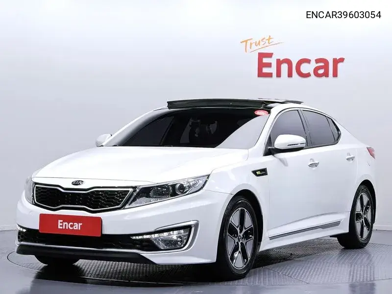 Kia K5 2013 года выпуска