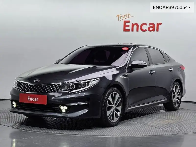 Kia K5 2016 года выпуска