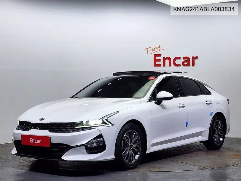 Kia K5 2019 года выпуска