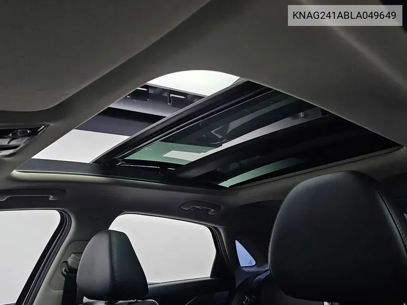 Kia K5 2020 года выпуска