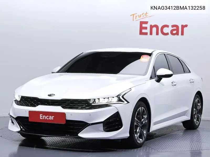 Kia K5 2021 года выпуска
