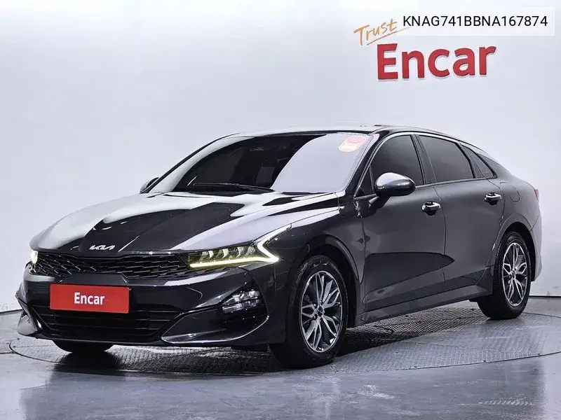 Kia K5 2021 года выпуска