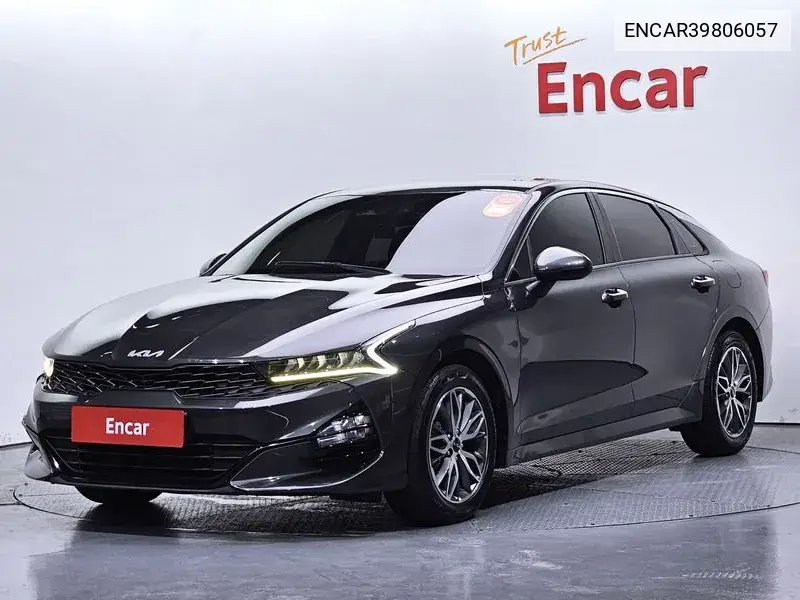 Kia K5 2021 года выпуска