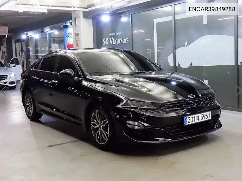 Kia K5 2021 года выпуска