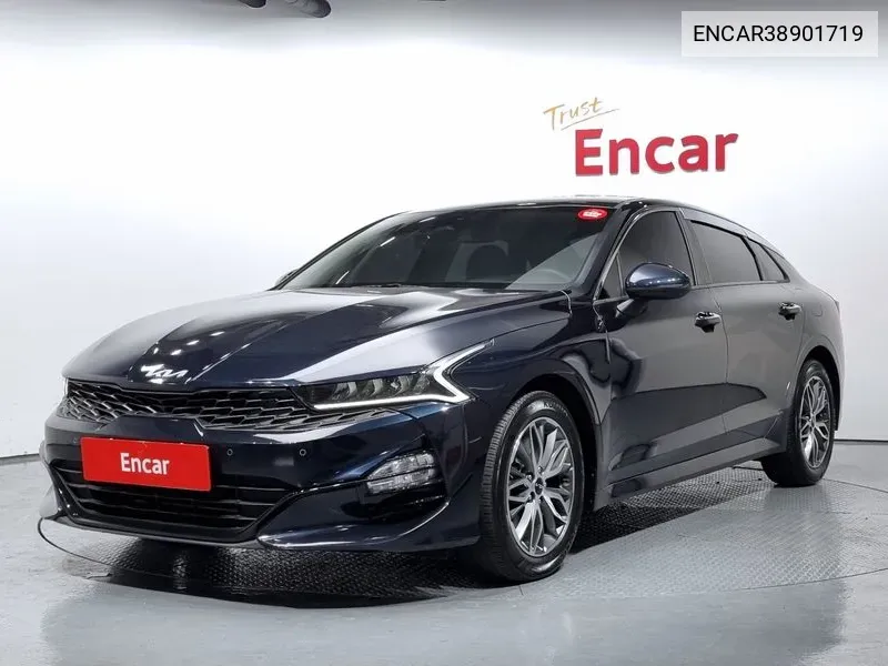 Kia K5 2022 года выпуска