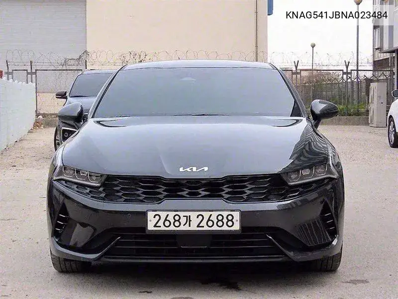 Kia K5 2022 года выпуска