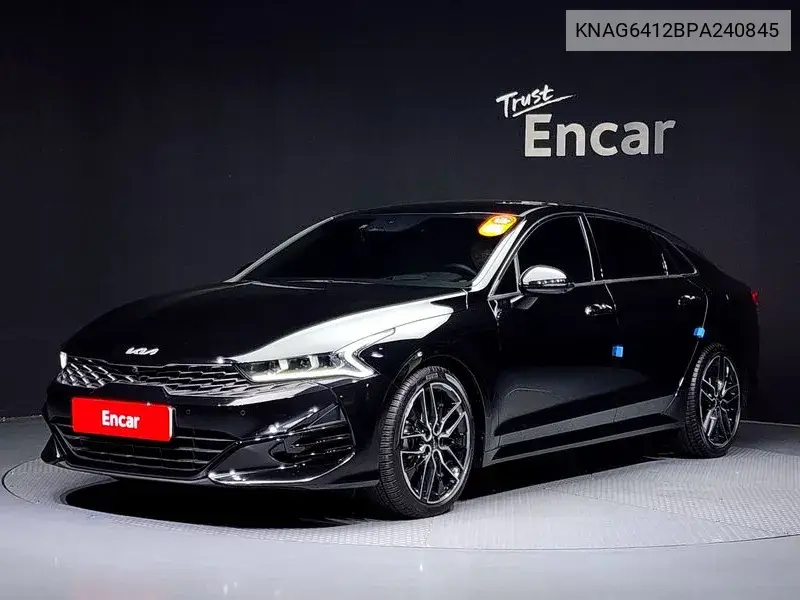 Kia K5 2023 года выпуска