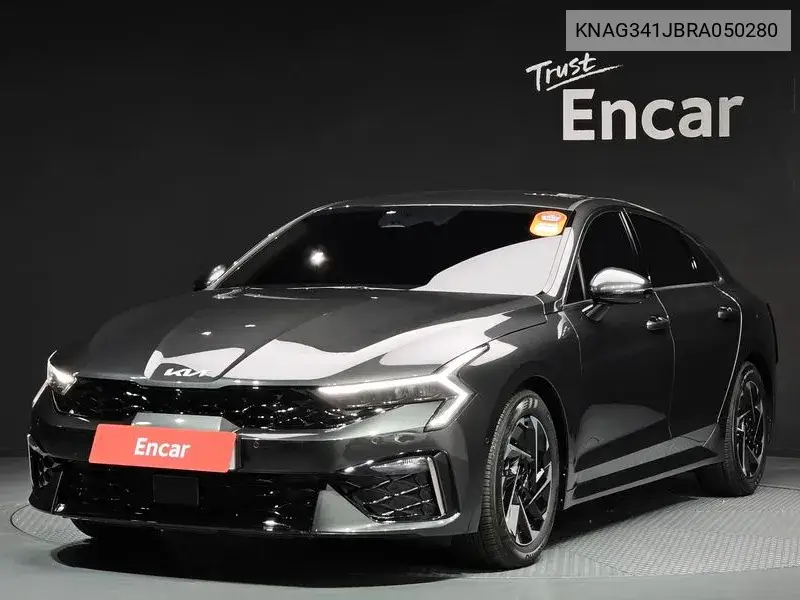 Kia K5 2024 года выпуска