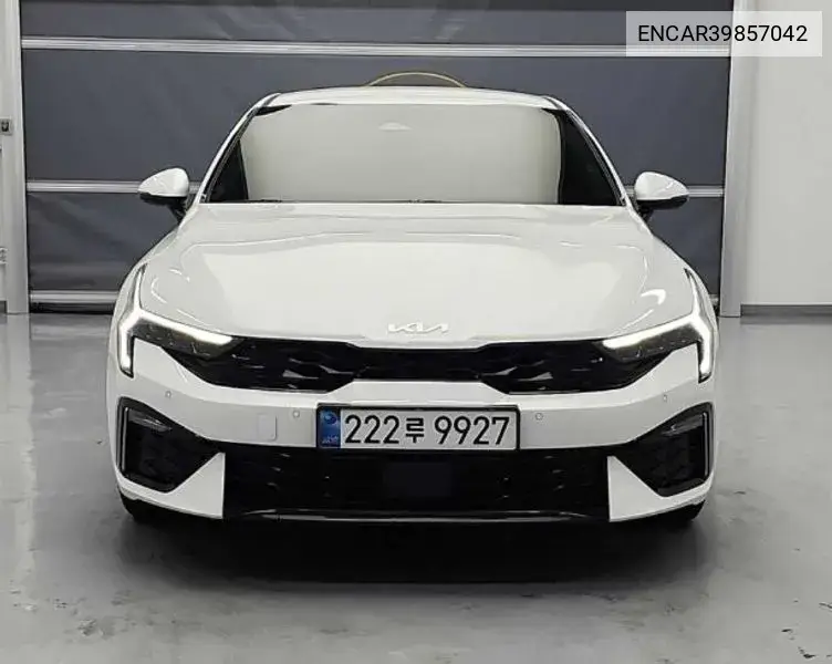 Kia K5 2024 года выпуска