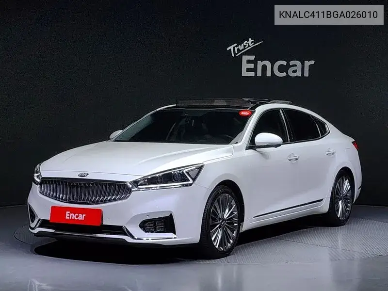 Kia K7 2016 года выпуска