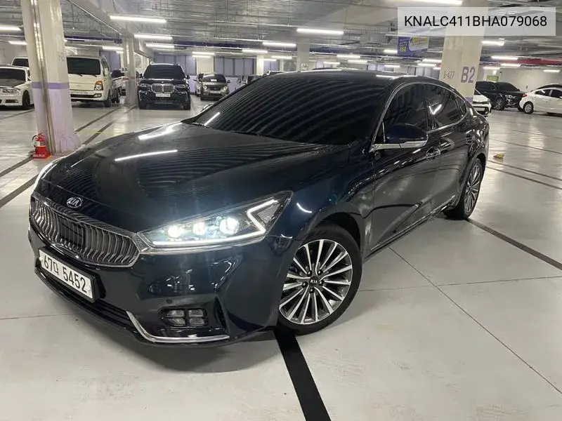Kia K7 2017 года выпуска