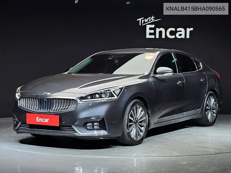 Kia K7 2017 года выпуска