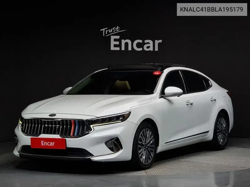 Kia K7 2019 года выпуска