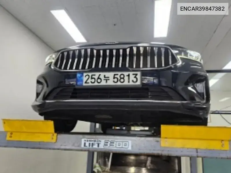 Kia K7 2021 года выпуска