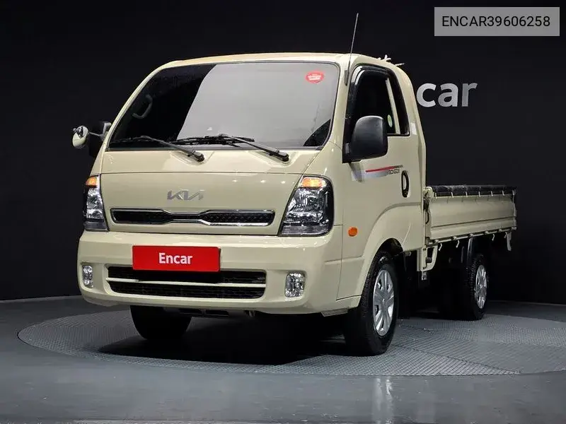 Kia Pregio 2023 года выпуска