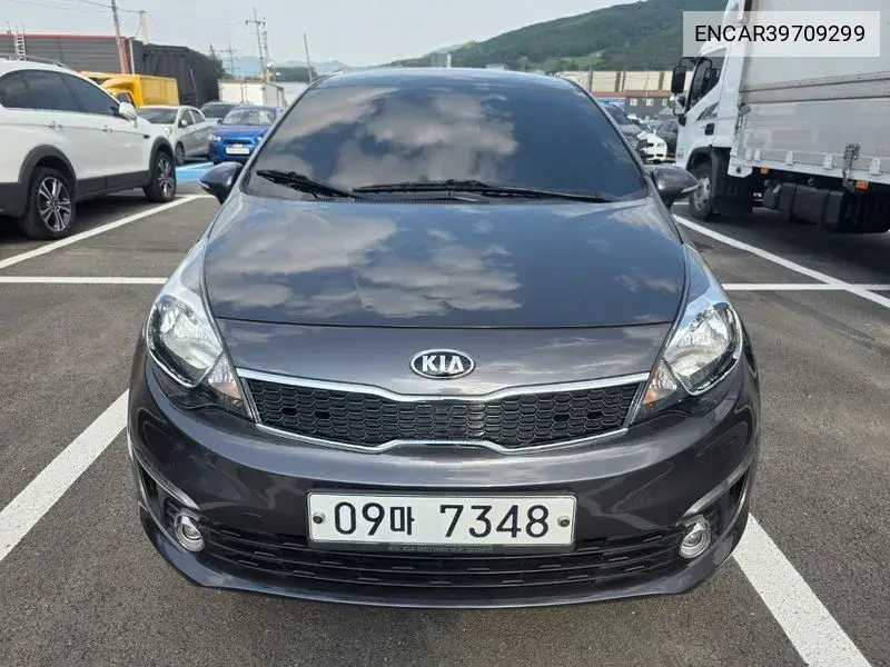 Kia Pride 2015 года выпуска