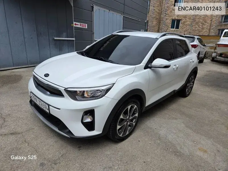 Kia Stonic 2017 года выпуска