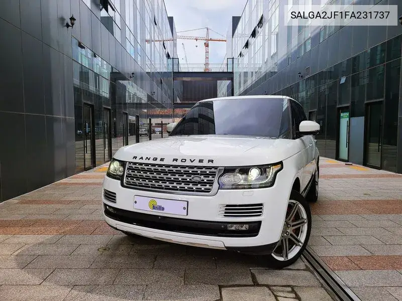 Land Rover Range Rover 2015 года выпуска